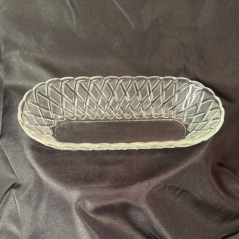 Indiana Glass Clear Glass Serving Tray/Celery Bowl - Picture 2 of 3